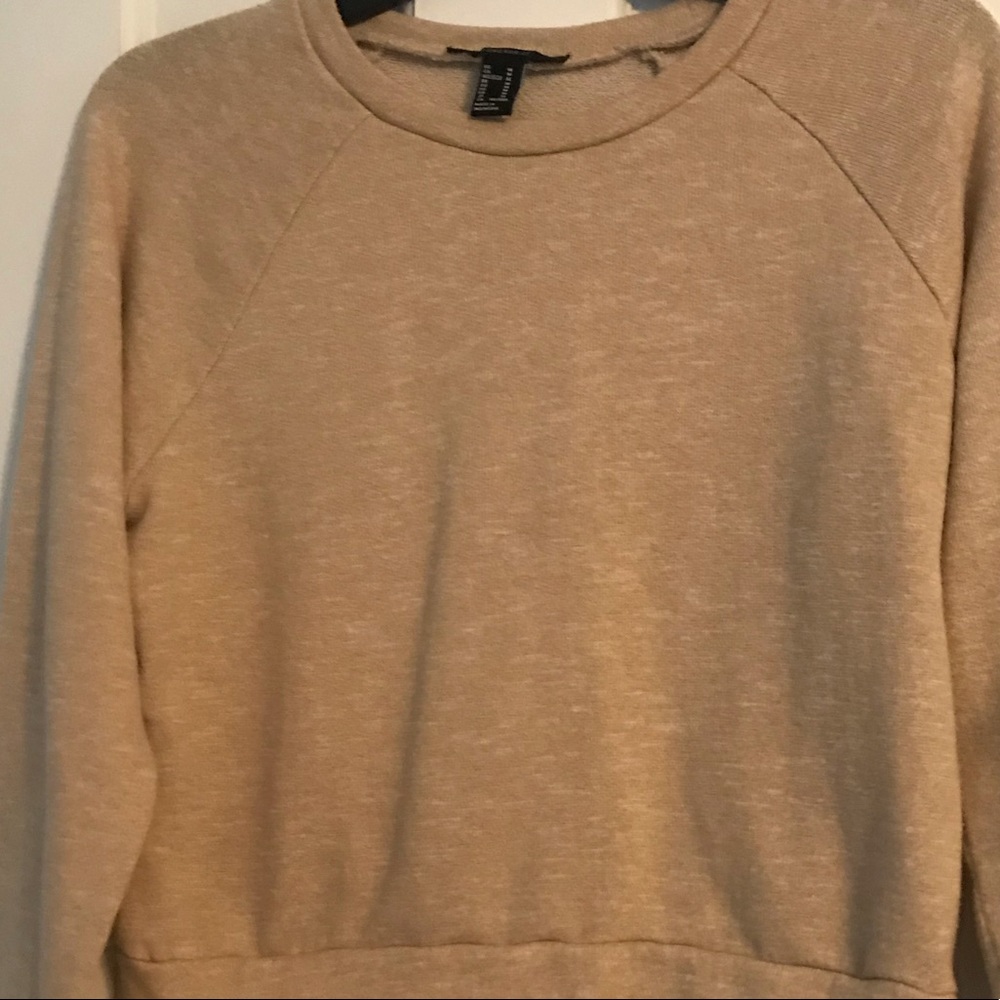 🌻Crop Top Sweatshirt🌻 - Picture 2 of 3